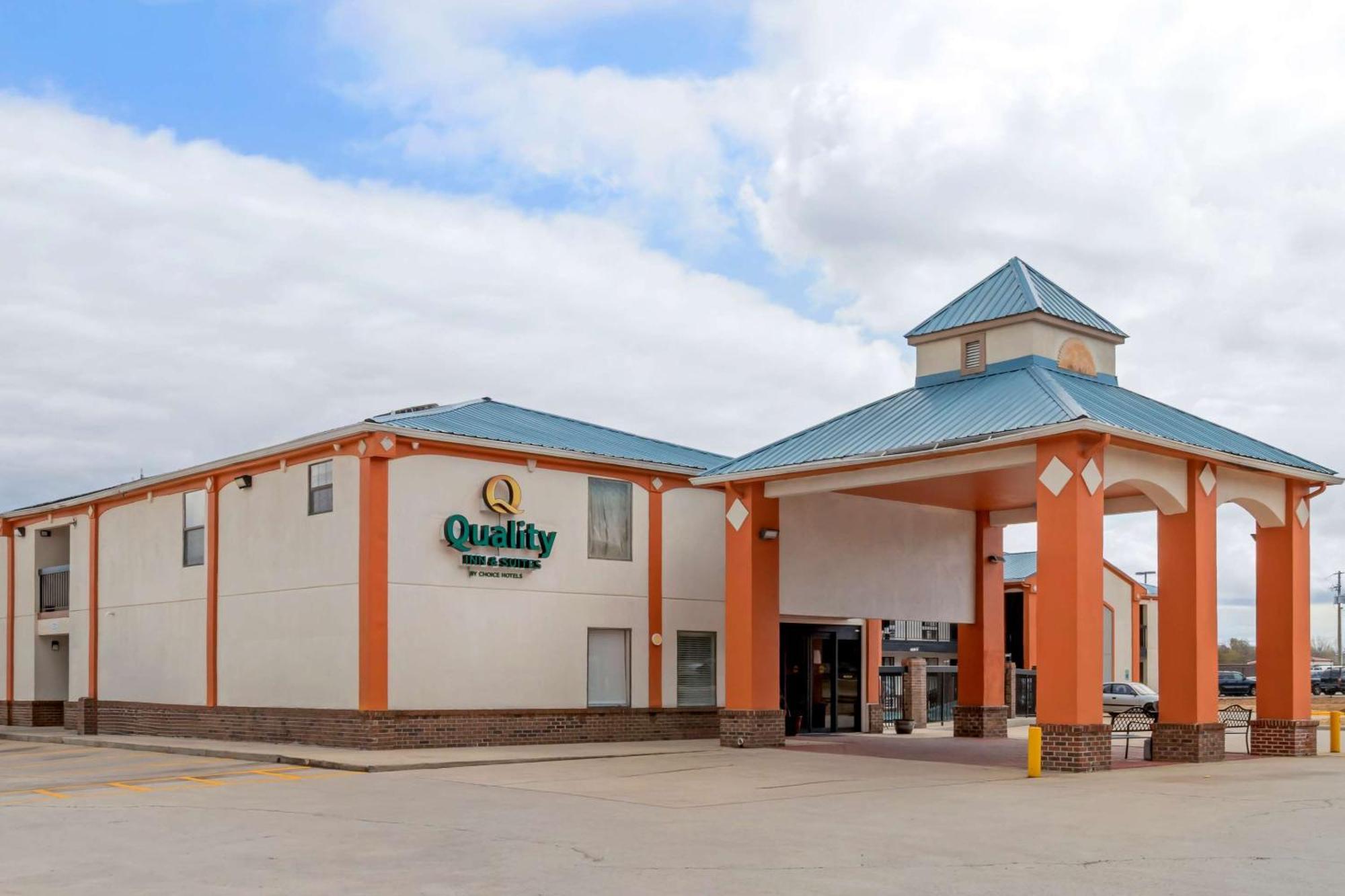 Quality Inn & Suites Decatur Priceville I-65 Eksteriør billede