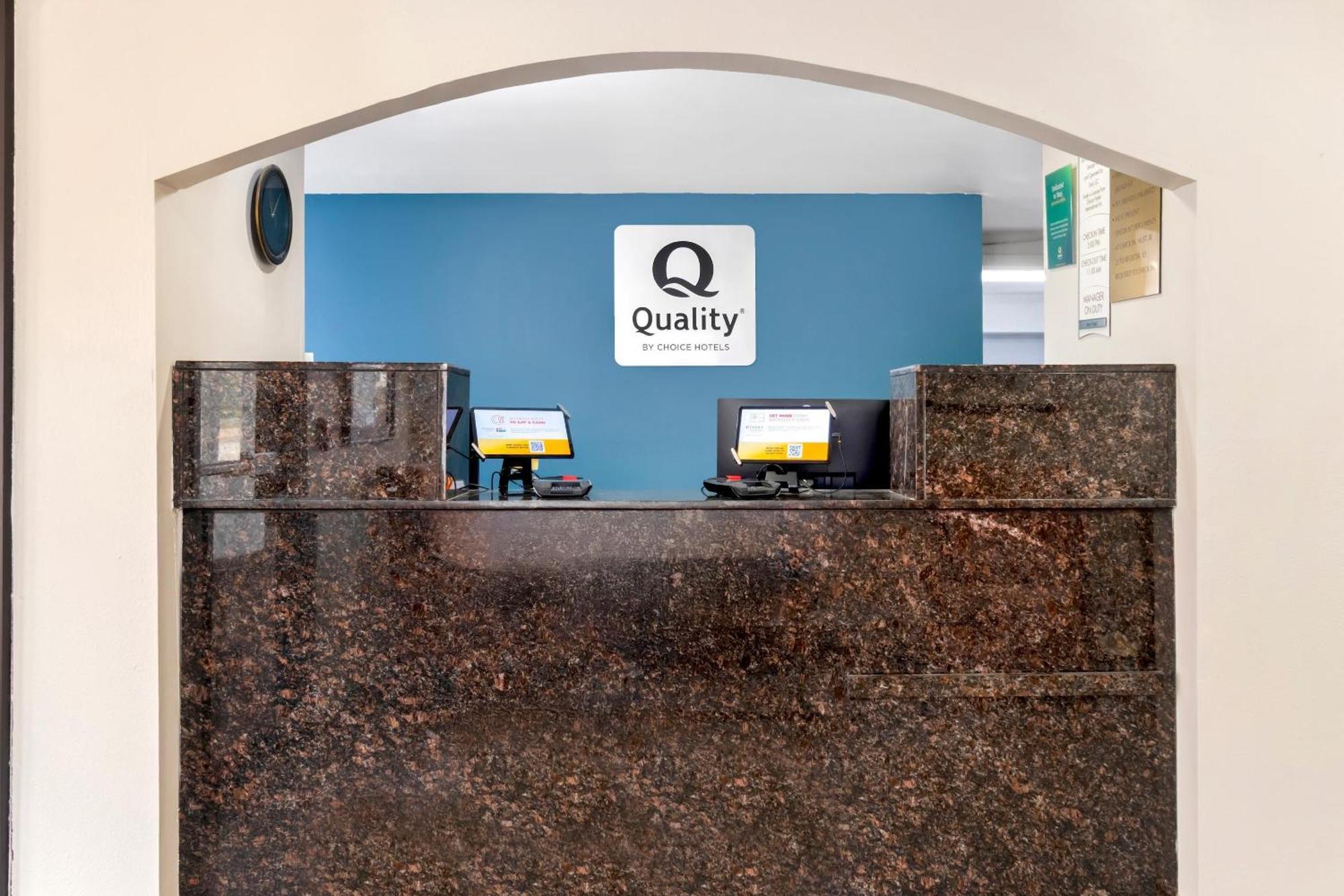 Quality Inn & Suites Decatur Priceville I-65 Eksteriør billede